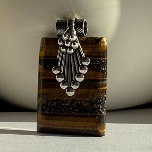 Sterling Silver Tiger’s Eye Pendant Necklace